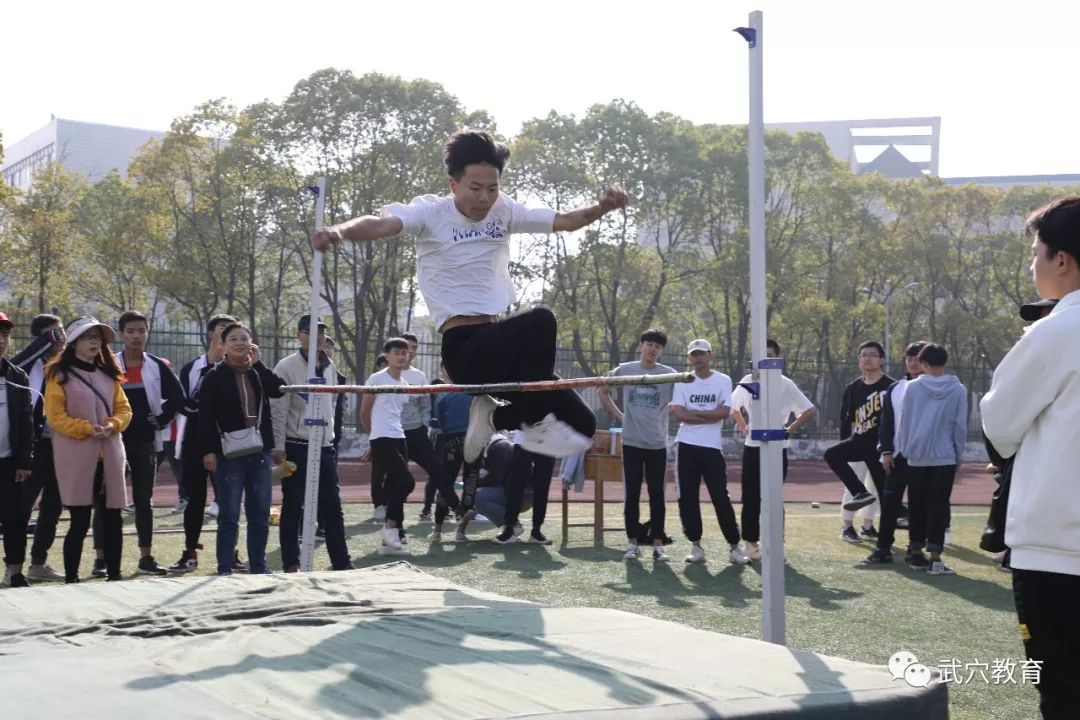 C9前途光明！，西亚卡姆新星险胜表现突出上演精彩一战(西亚卡姆最新)