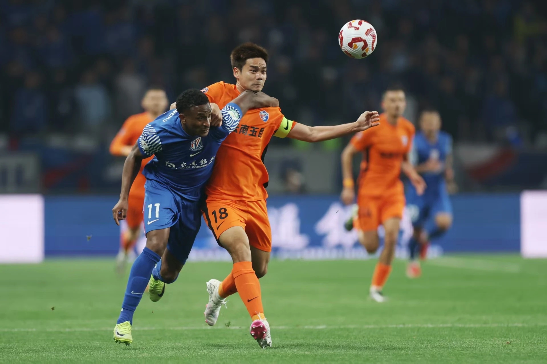 西甲赛后走向成谜；上海申花篮板制胜；球迷炸锅；医务组通报恢复(西甲新闻新浪体育)