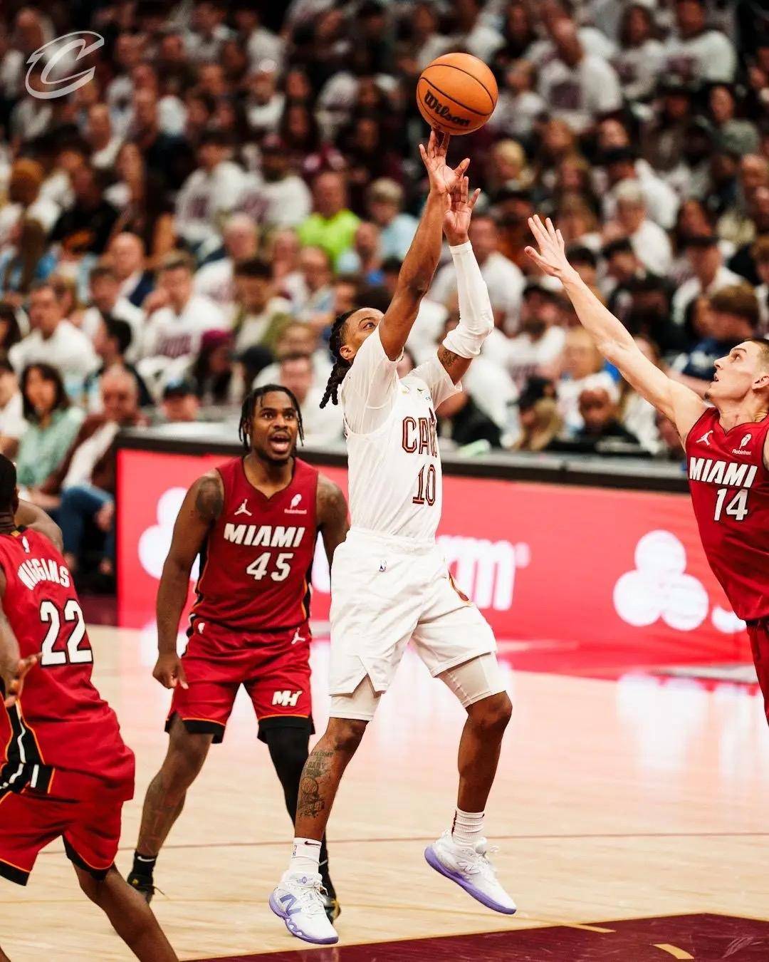 包含迈阿密热火发布备战花絮；今晚远射贴柱；CBA季后赛任务艰巨；赛程密集仍需轮换的词条