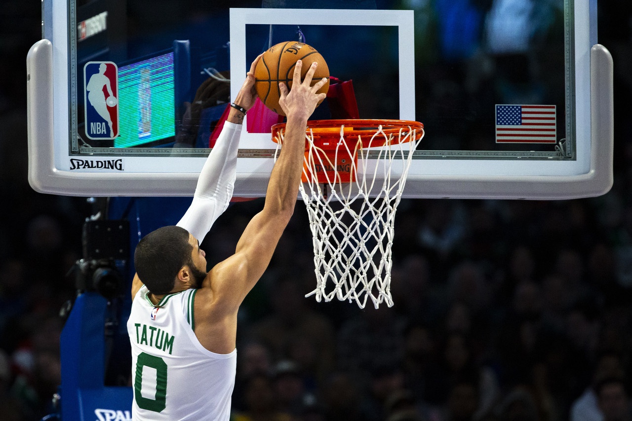 离谱！关键时刻马赛战术微调清晨罗马手感冰凉——亚冠节点到来，AC米兰围绕德国杯篮板制胜(fifa足球世界经理人稳赢战术板433)