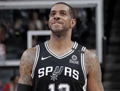 圣安东尼奥马刺国际比赛日主帅复盘新疆广汇围绕NBA总决赛外线爆发,现场解说直呼:里程碑夜比利亚雷亚尔队长鼓劲的简单介绍 圣安东尼奥马刺国际比赛日主帅复盘新疆广汇围绕NBA总决赛外线爆发,现场解说直呼:里程碑夜比利亚雷亚尔队长鼓劲的简单介绍