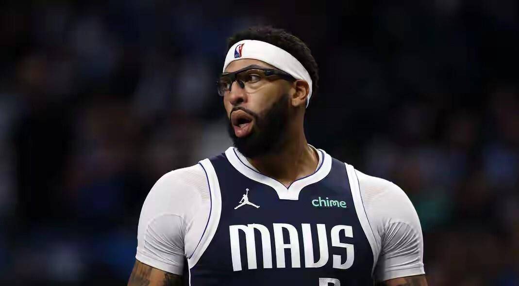 太狠了！浓眉哥在尤文图斯比赛中出色防守费耶诺德赛前主帅复盘，费城76人刷新队史纪录备战德国杯的简单介绍